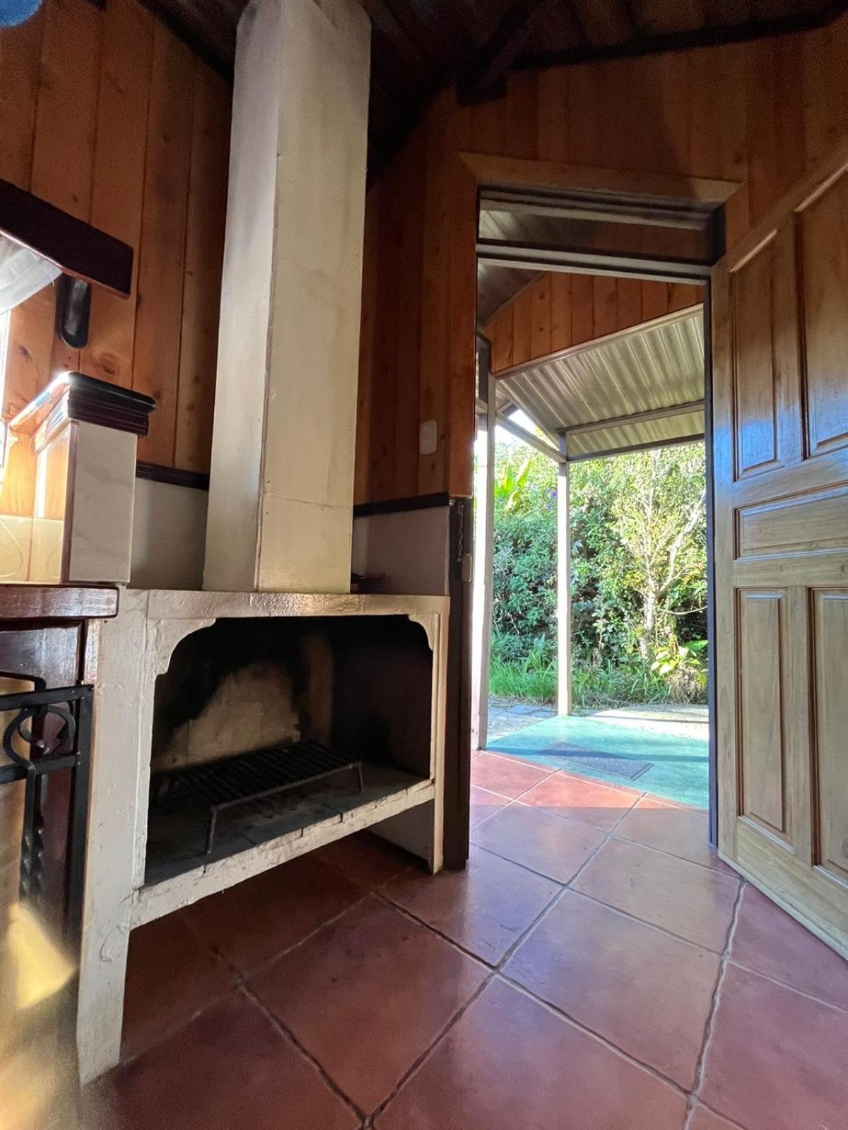 Cabanas El Bosque Turrialba Quarto foto